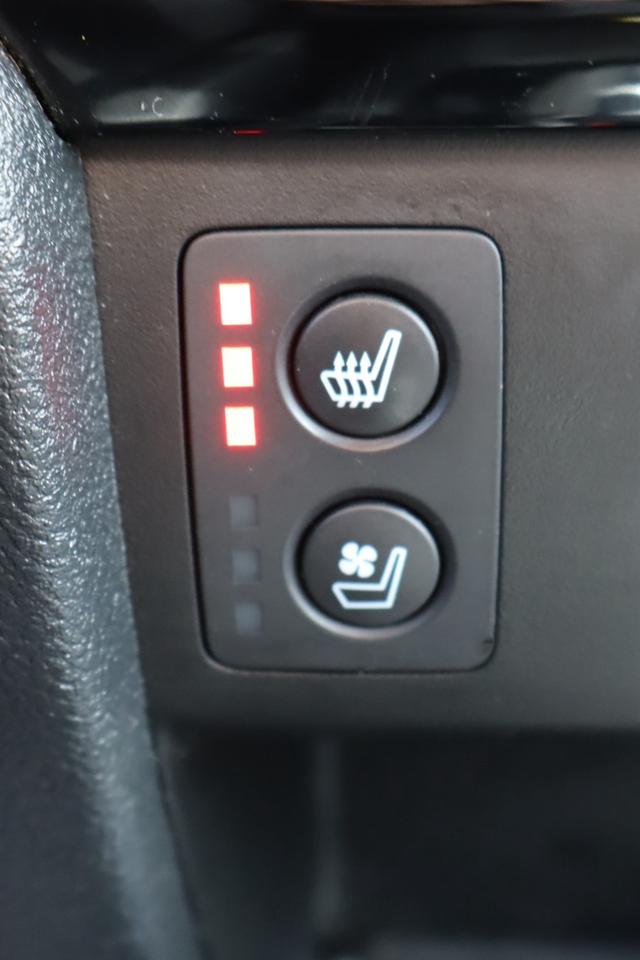 2022 Honda Pilot Touring 8P 4dr All-Wheel Drive Photo