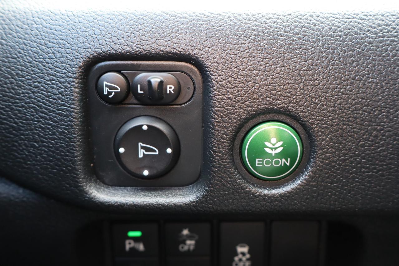 2022 Honda Pilot Touring 8P 4dr All-Wheel Drive Photo