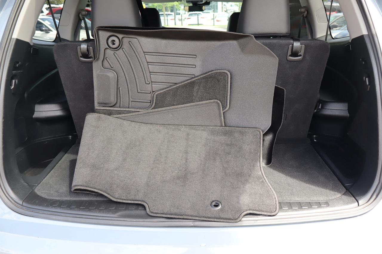 2022 Honda Pilot Touring 8P 4dr All-Wheel Drive Photo