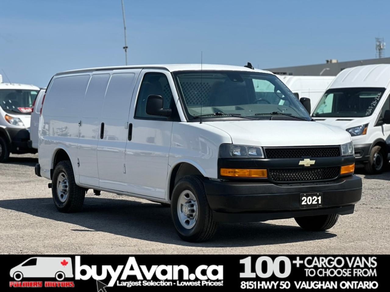 2021 Chevrolet Express 2500 Express 2500 V8 Divider + Shelves Photo