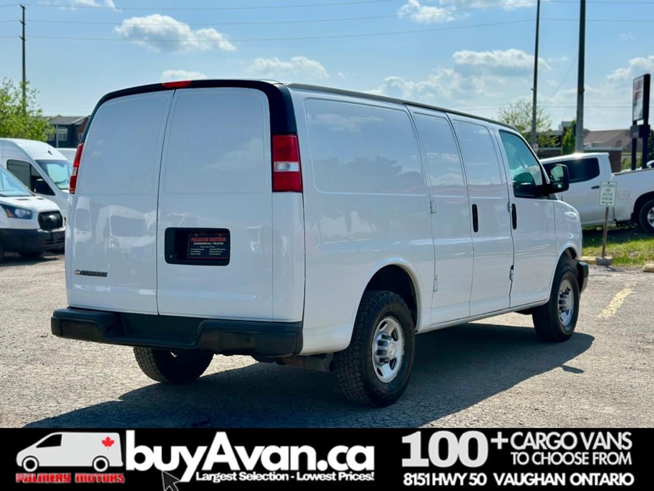 2021 Chevrolet Express 2500 Express 2500 V8 Divider + Shelves Photo