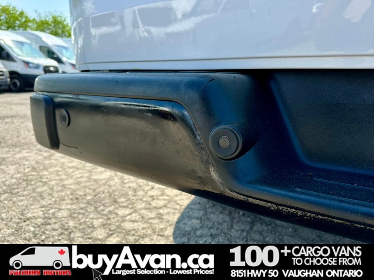 2021 Chevrolet Express 2500 Express 2500 V8 Divider + Shelves Photo