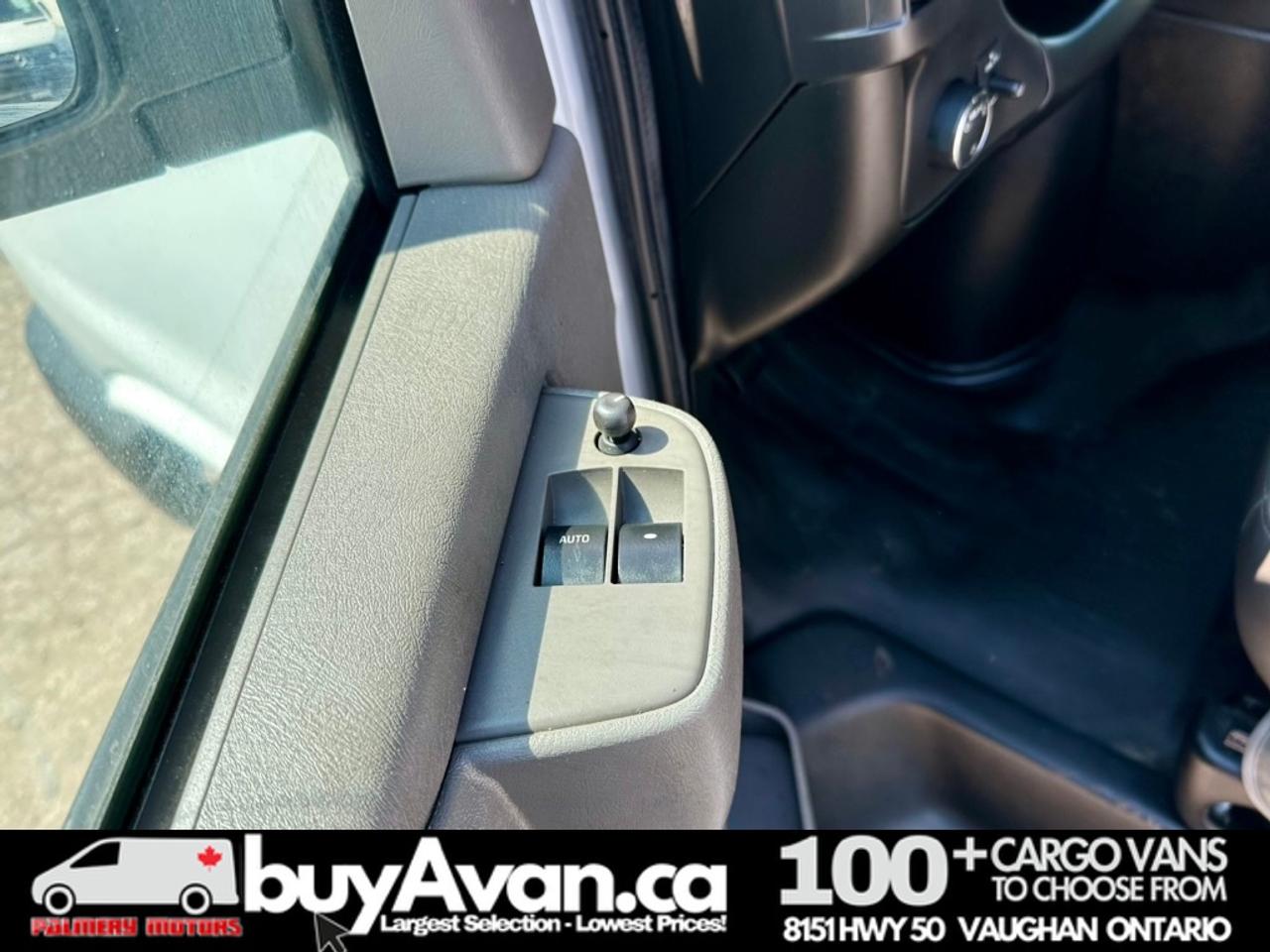 2021 Chevrolet Express 2500 Express 2500 V8 Divider + Shelves Photo