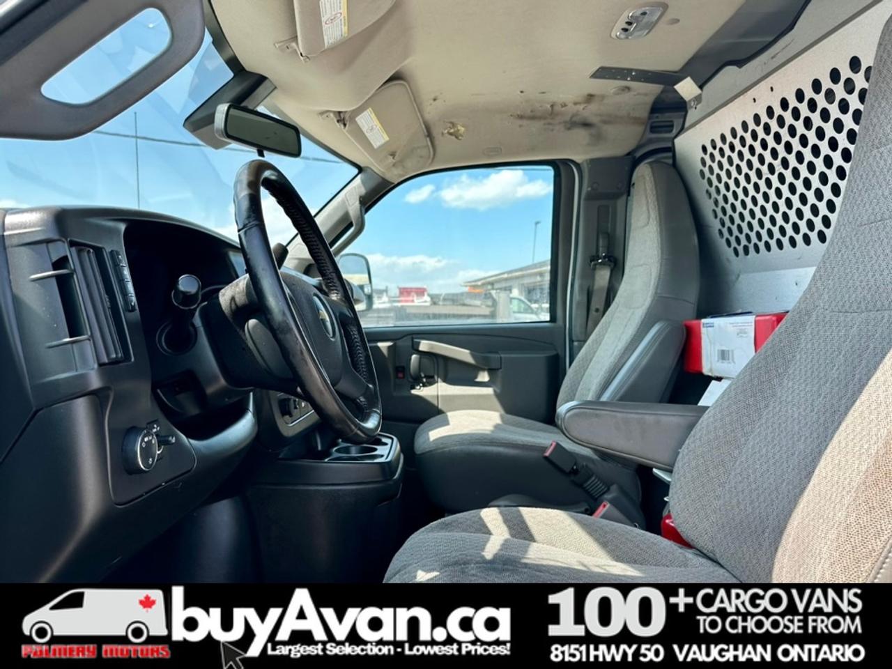 2021 Chevrolet Express 2500 Express 2500 V8 Divider + Shelves Photo