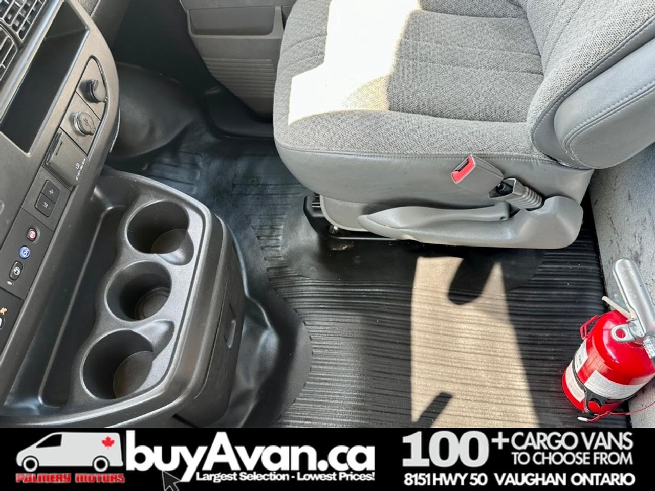 2021 Chevrolet Express 2500 Express 2500 V8 Divider + Shelves Photo