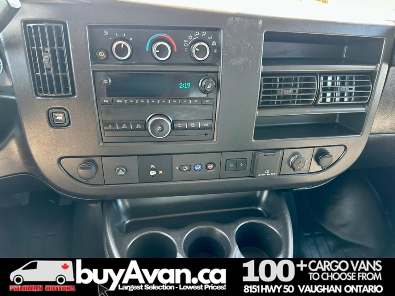 2021 Chevrolet Express 2500 Express 2500 V8 Divider + Shelves Photo
