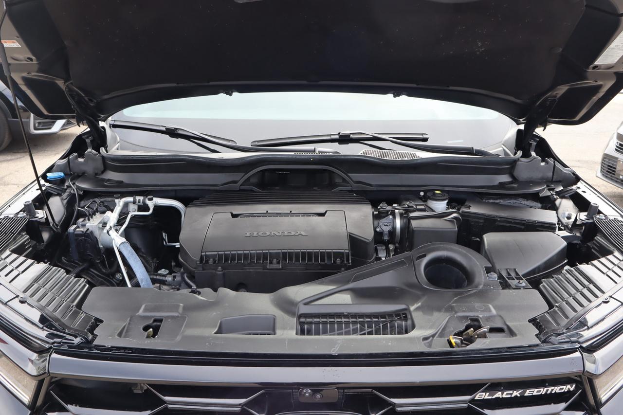 2025 Honda Pilot Black Edition 4dr All-Wheel Drive Photo