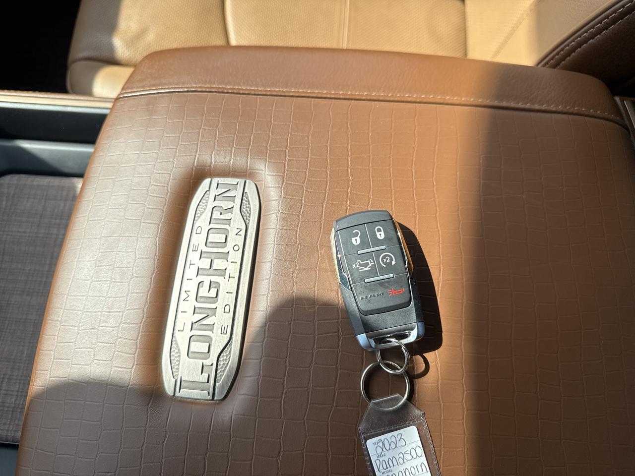 2023 RAM 2500 Limited Longhorn - tow pkg - heated/vented seats Photo