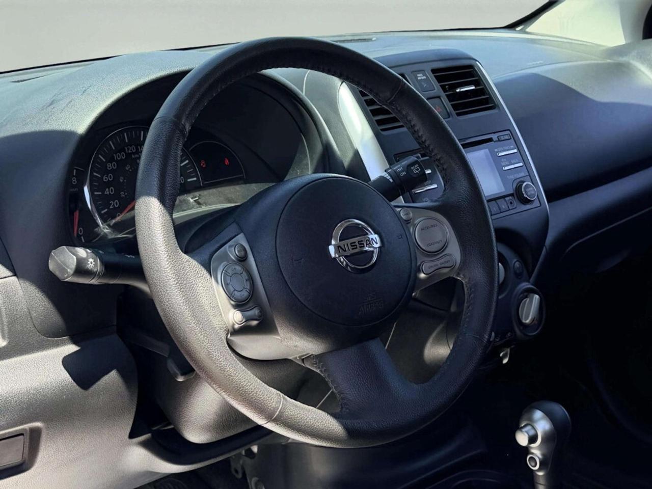 2015 Nissan Micra SR Photo