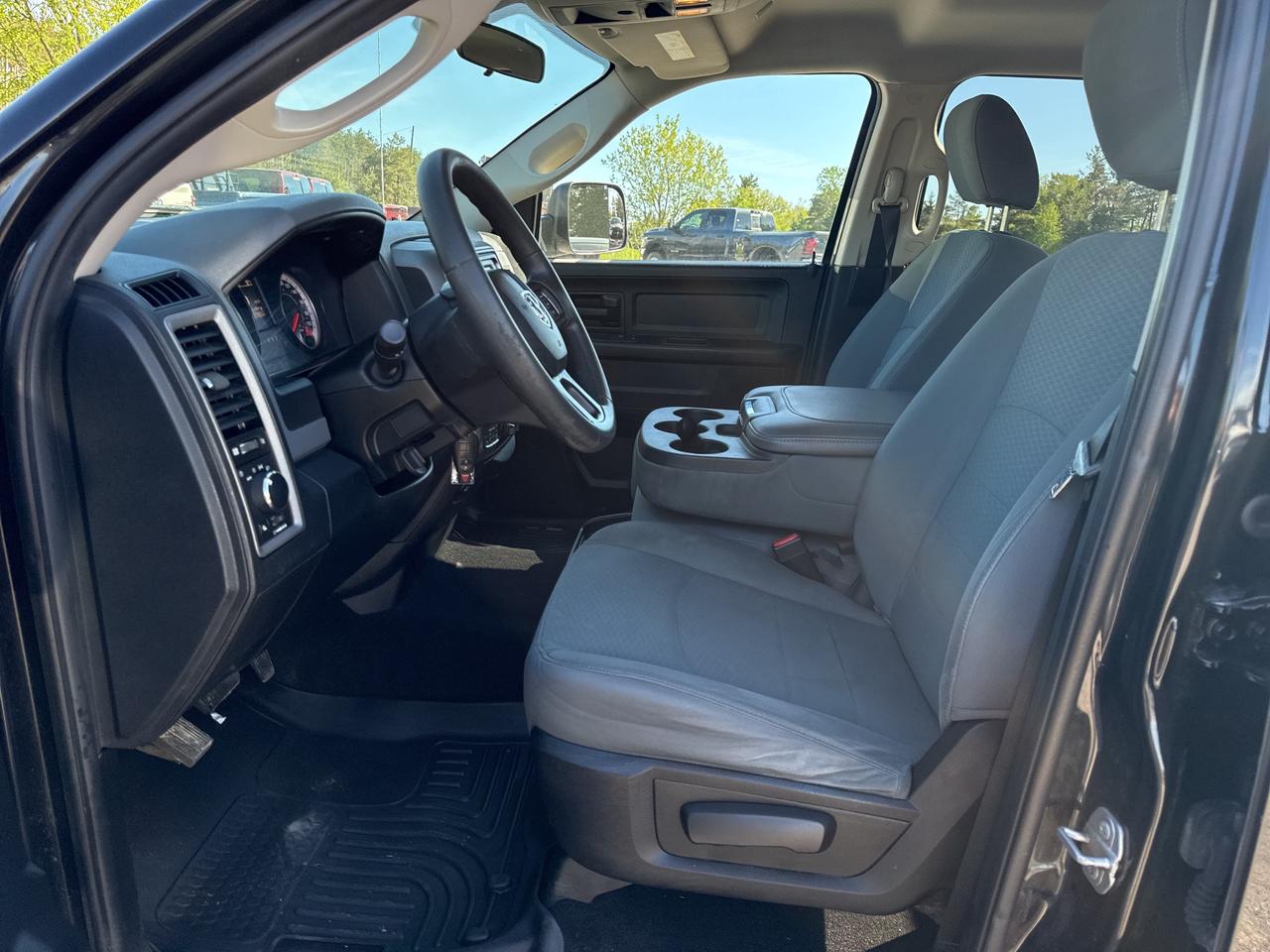 2018 RAM 1500 Tradesman - cruise control - tow pkg Photo