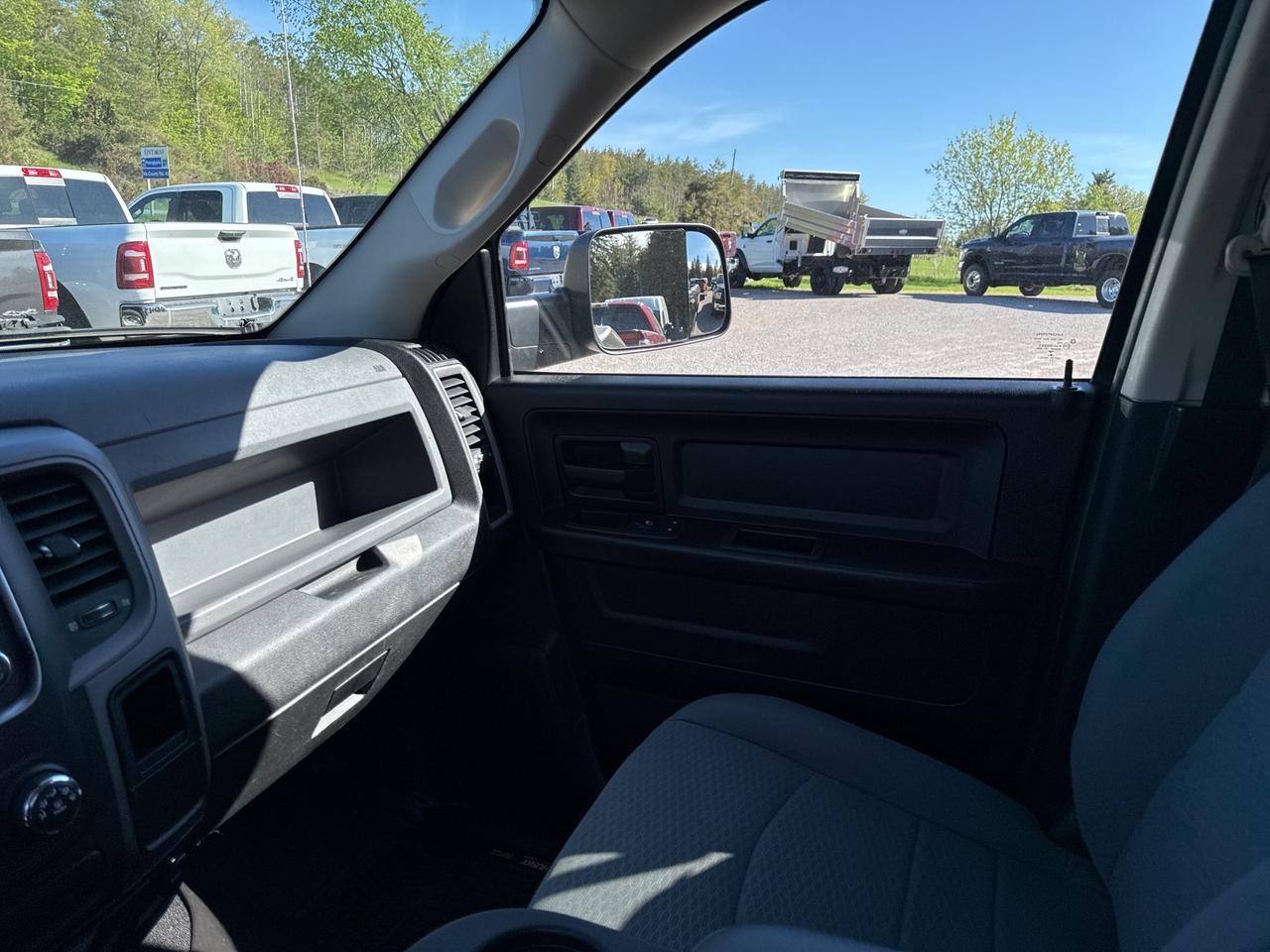 2018 RAM 1500 Tradesman - cruise control - tow pkg Photo