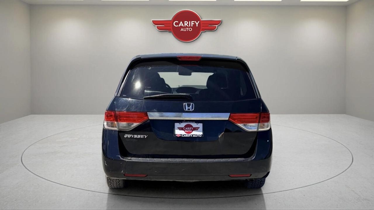 2016 Honda Odyssey LX Photo