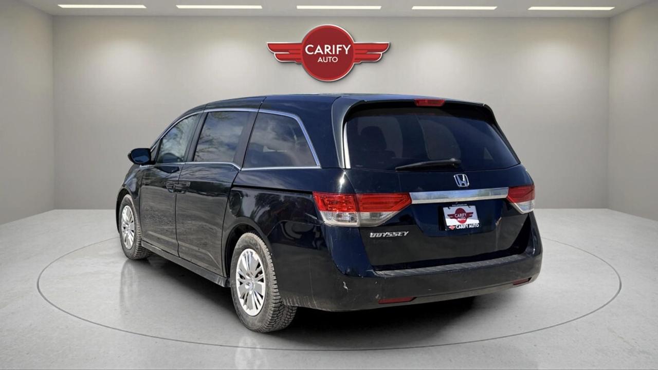 2016 Honda Odyssey LX Photo