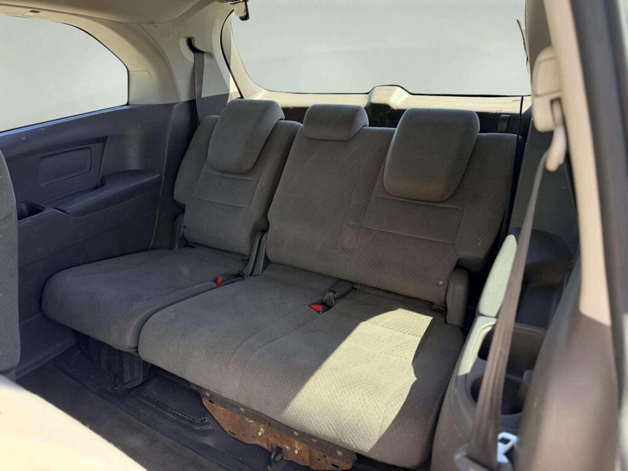 2016 Honda Odyssey LX Photo