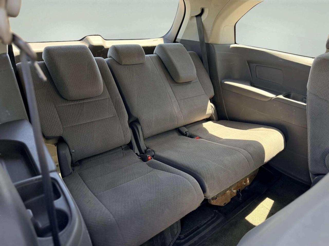 2016 Honda Odyssey LX Photo