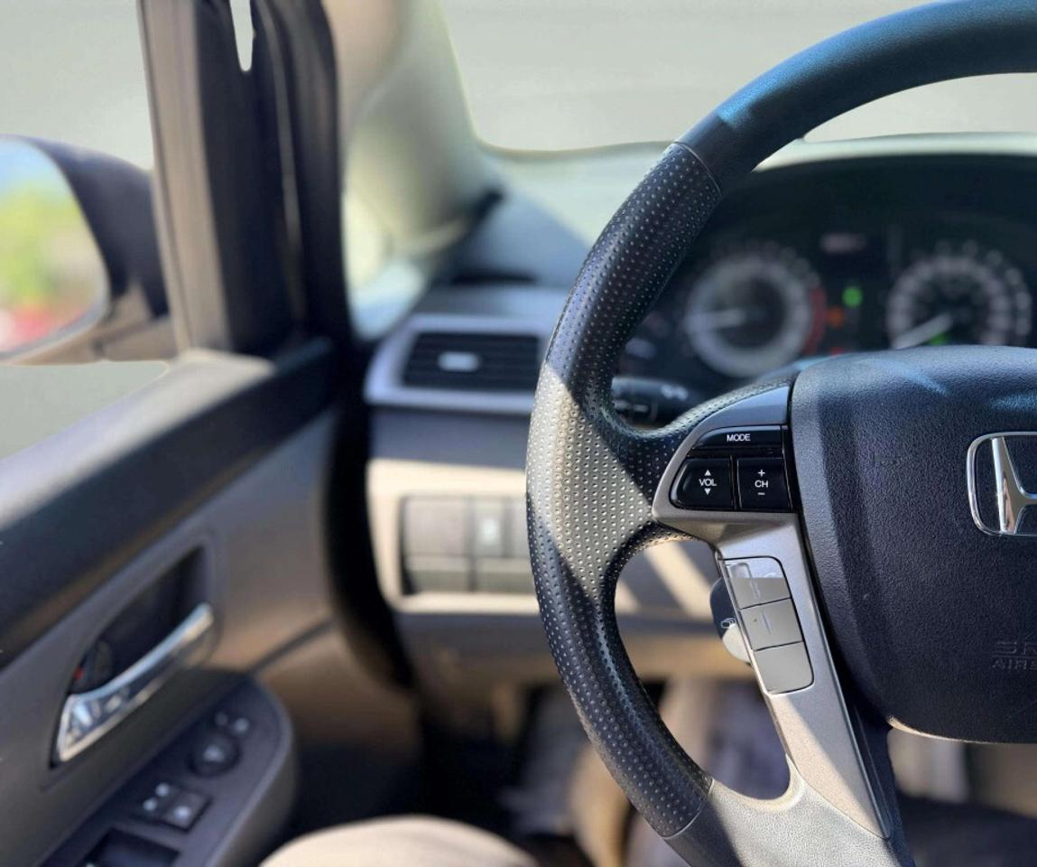 2016 Honda Odyssey LX Photo