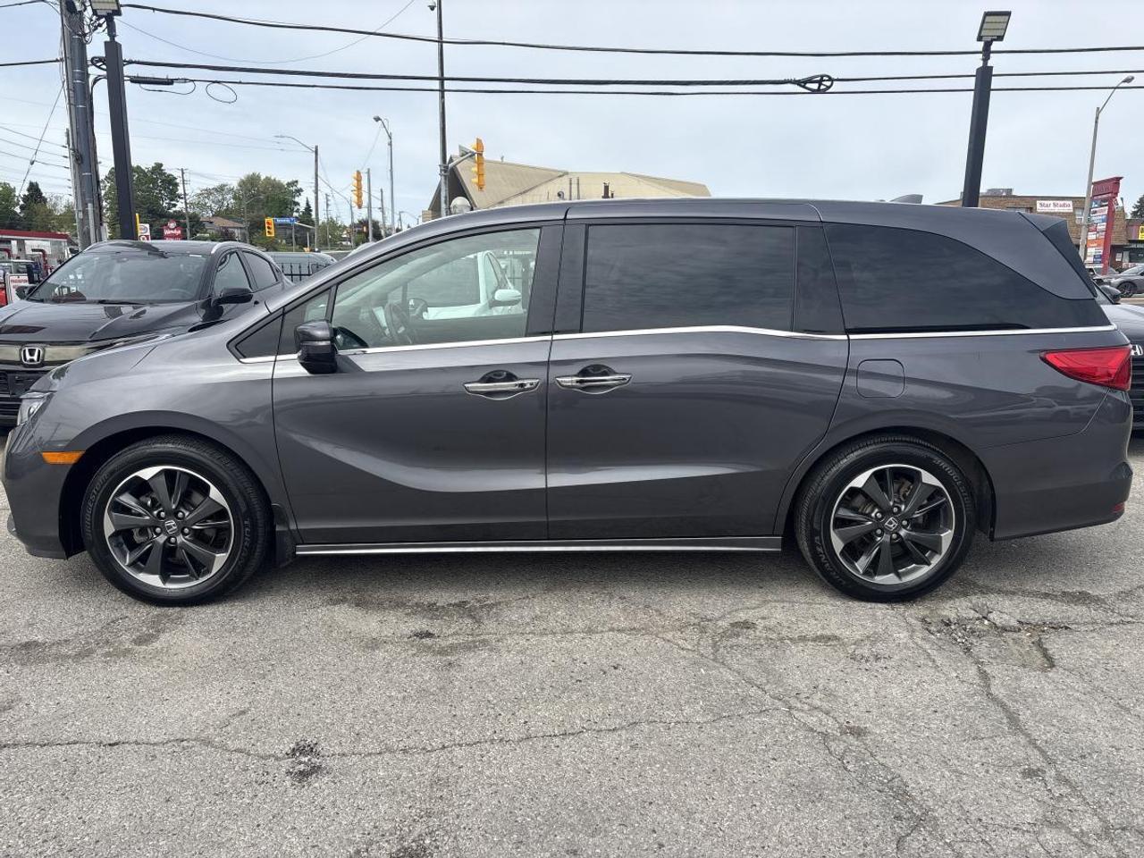 2023 Honda Odyssey Touring Honda Certified With 7YRS/160K Warranty Photo4