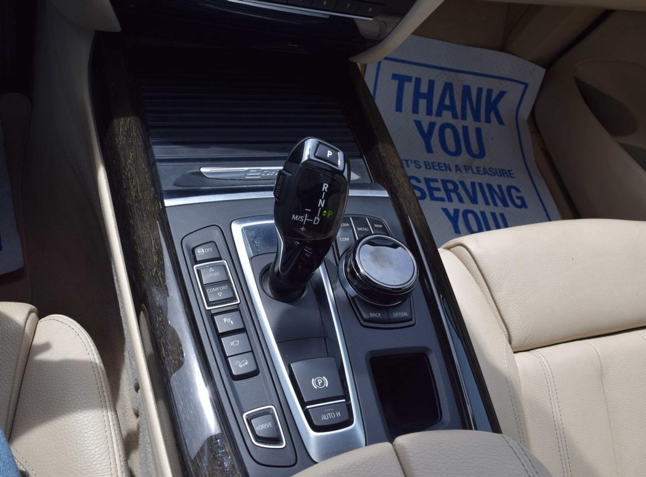 2018 BMW X5 xDrive40e M Pkg Loaded! Photo