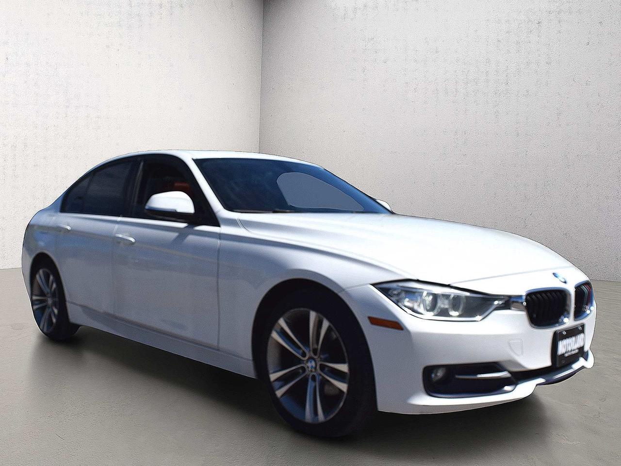 2014 BMW 3 Series 320i xDrive Sport Pkg Photo