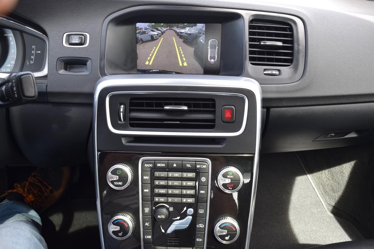 2018 Volvo S60 Dynamic AWD Leather Sunroof Navi Photo