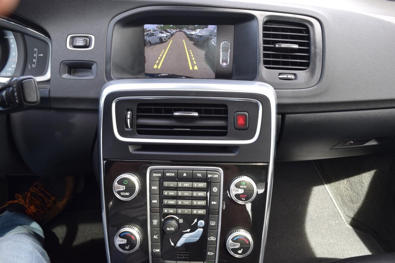 2018 Volvo S60 Dynamic AWD Leather Sunroof Navi Photo