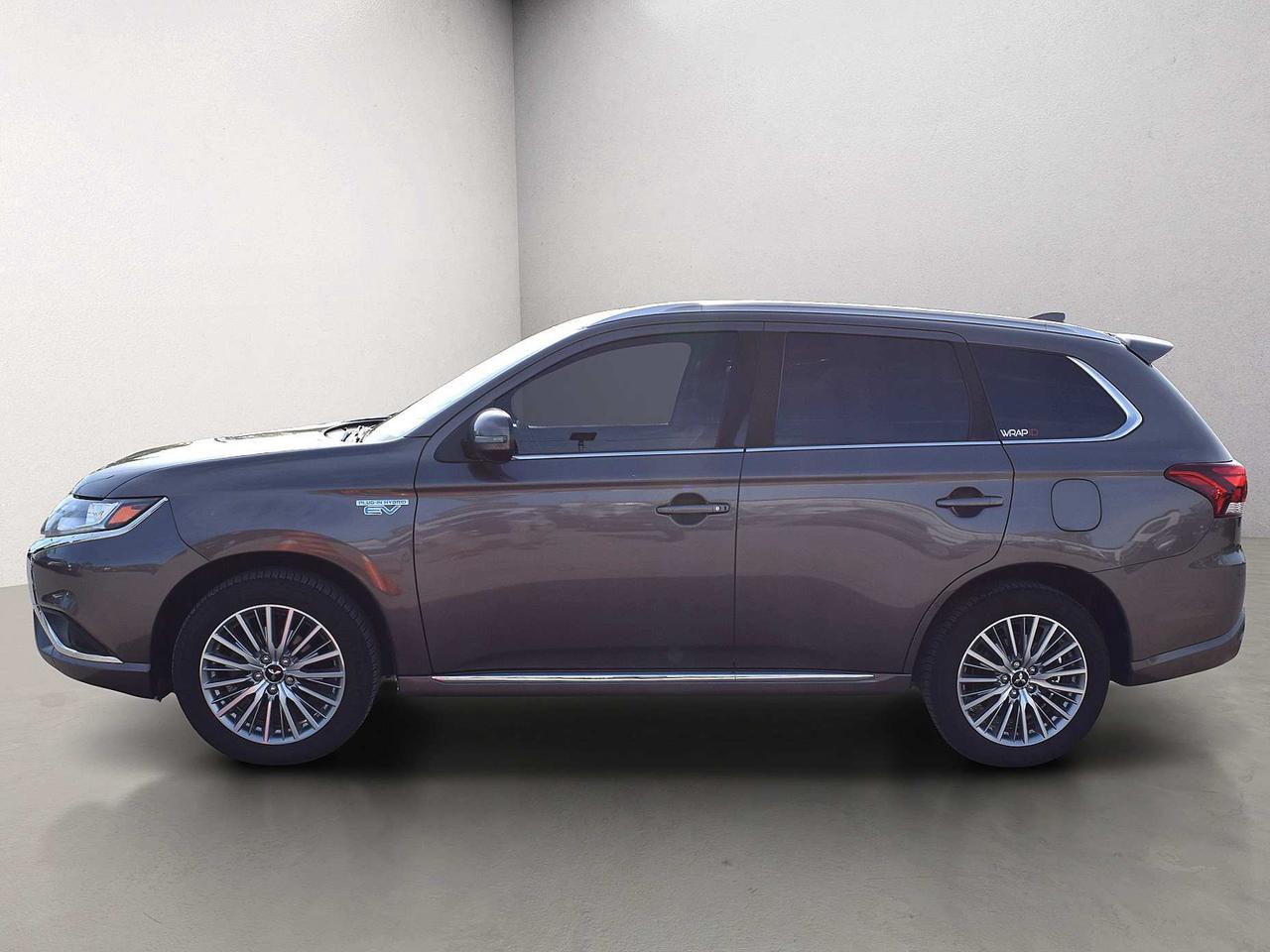 2020 Mitsubishi Outlander PHEV S-AWC Plug-In Hybrid Photo