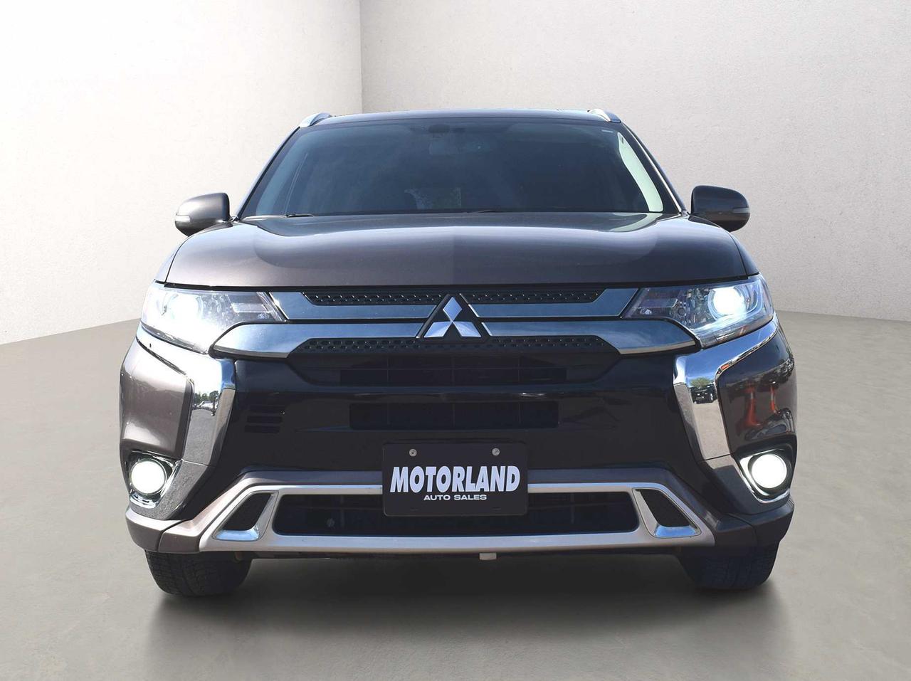 2020 Mitsubishi Outlander PHEV S-AWC Plug-In Hybrid Photo