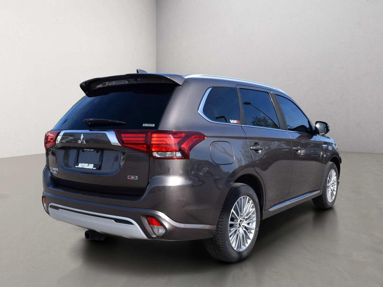 2020 Mitsubishi Outlander PHEV S-AWC Plug-In Hybrid Photo