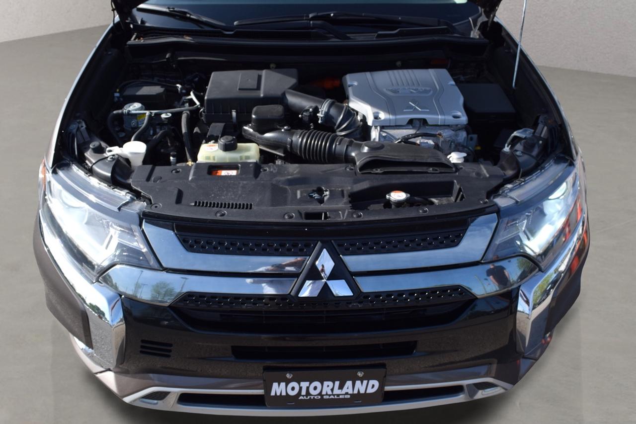 2020 Mitsubishi Outlander PHEV S-AWC Plug-In Hybrid Photo