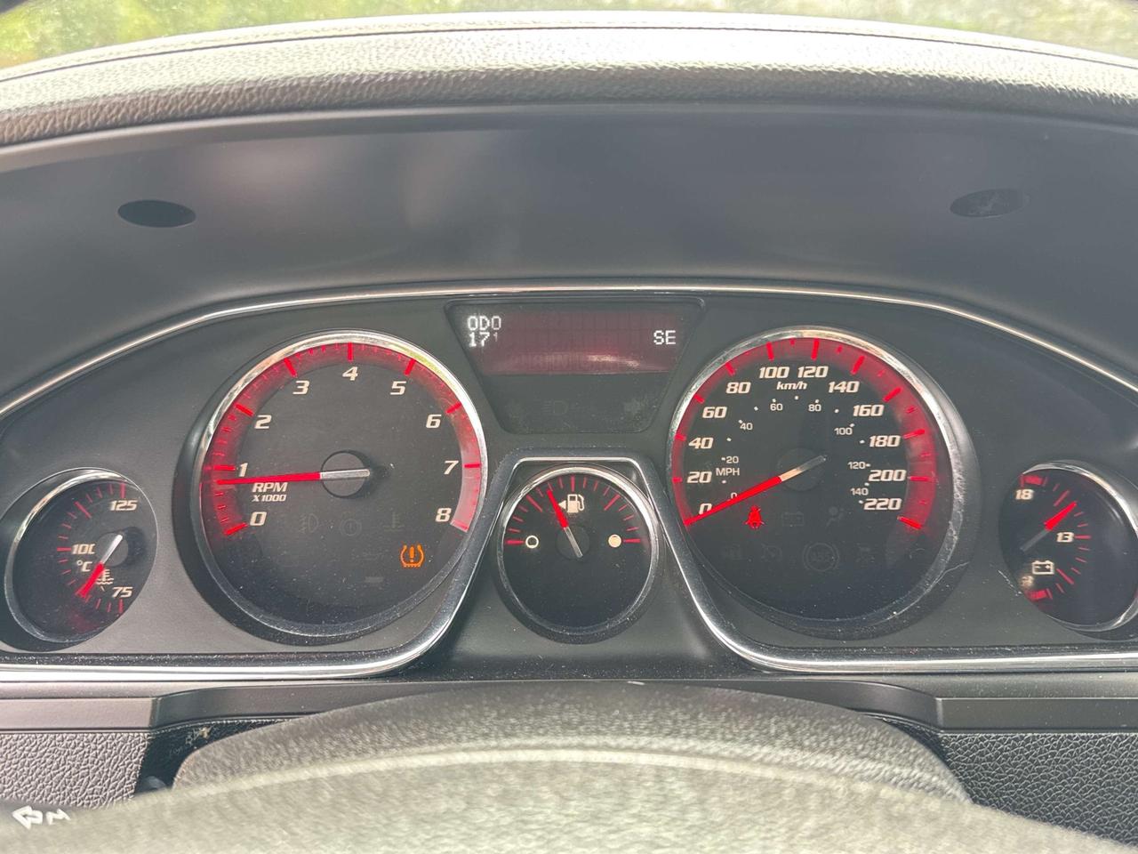2016 GMC Acadia SLE, Pano Sunroof, Bluetooth, Back Up Cam Photo