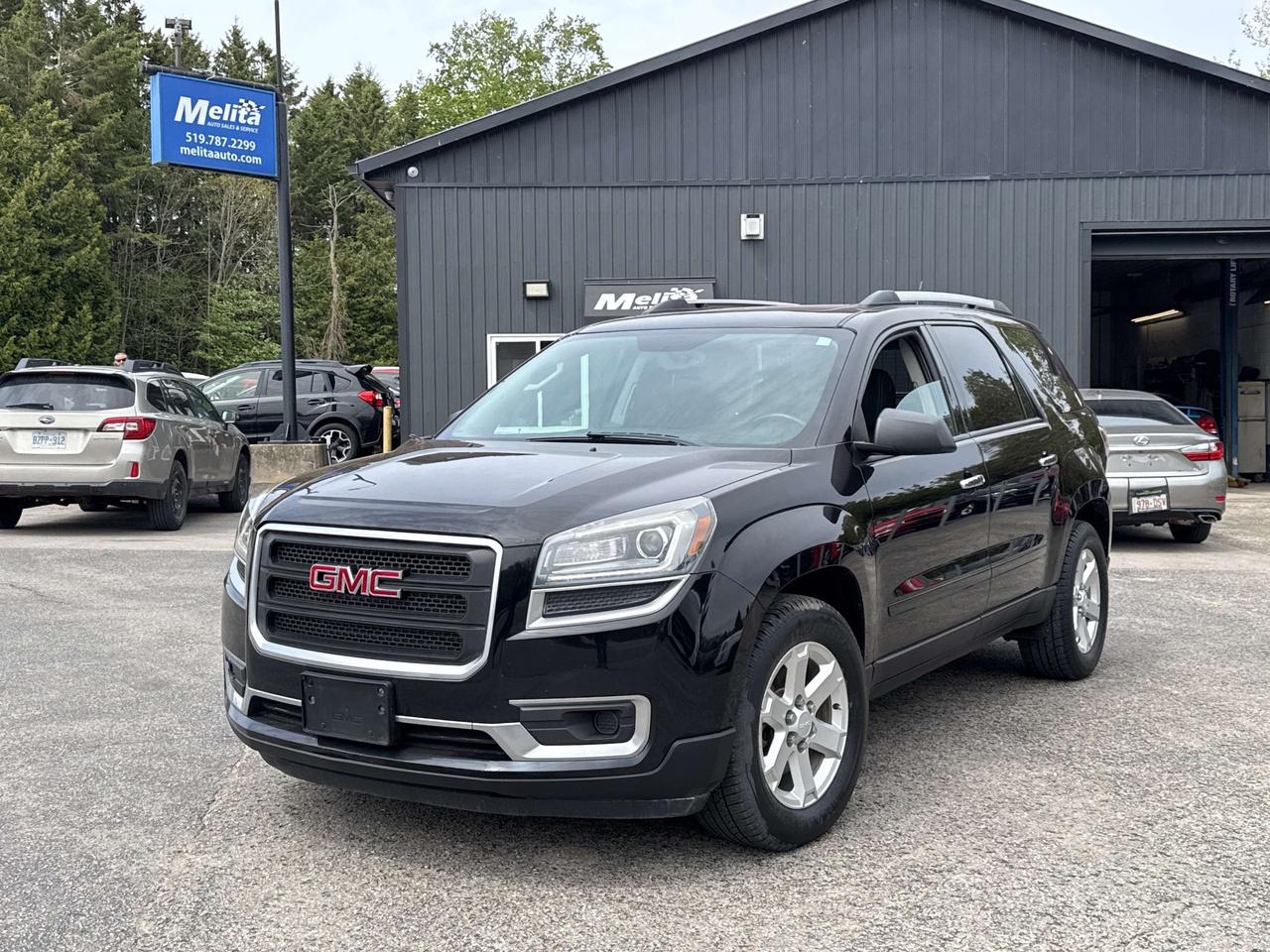 2016 GMC Acadia SLE, Pano Sunroof, Bluetooth, Back Up Cam Photo0