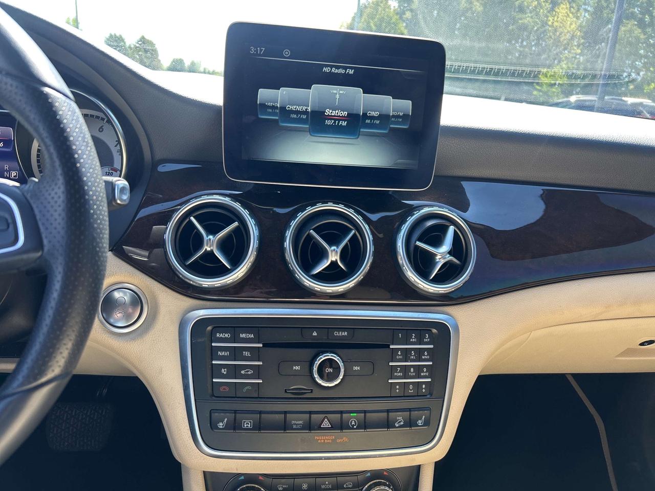 2017 Mercedes-Benz GLA GLA 250, Nav, Bluetooth, Back Up Cam Photo