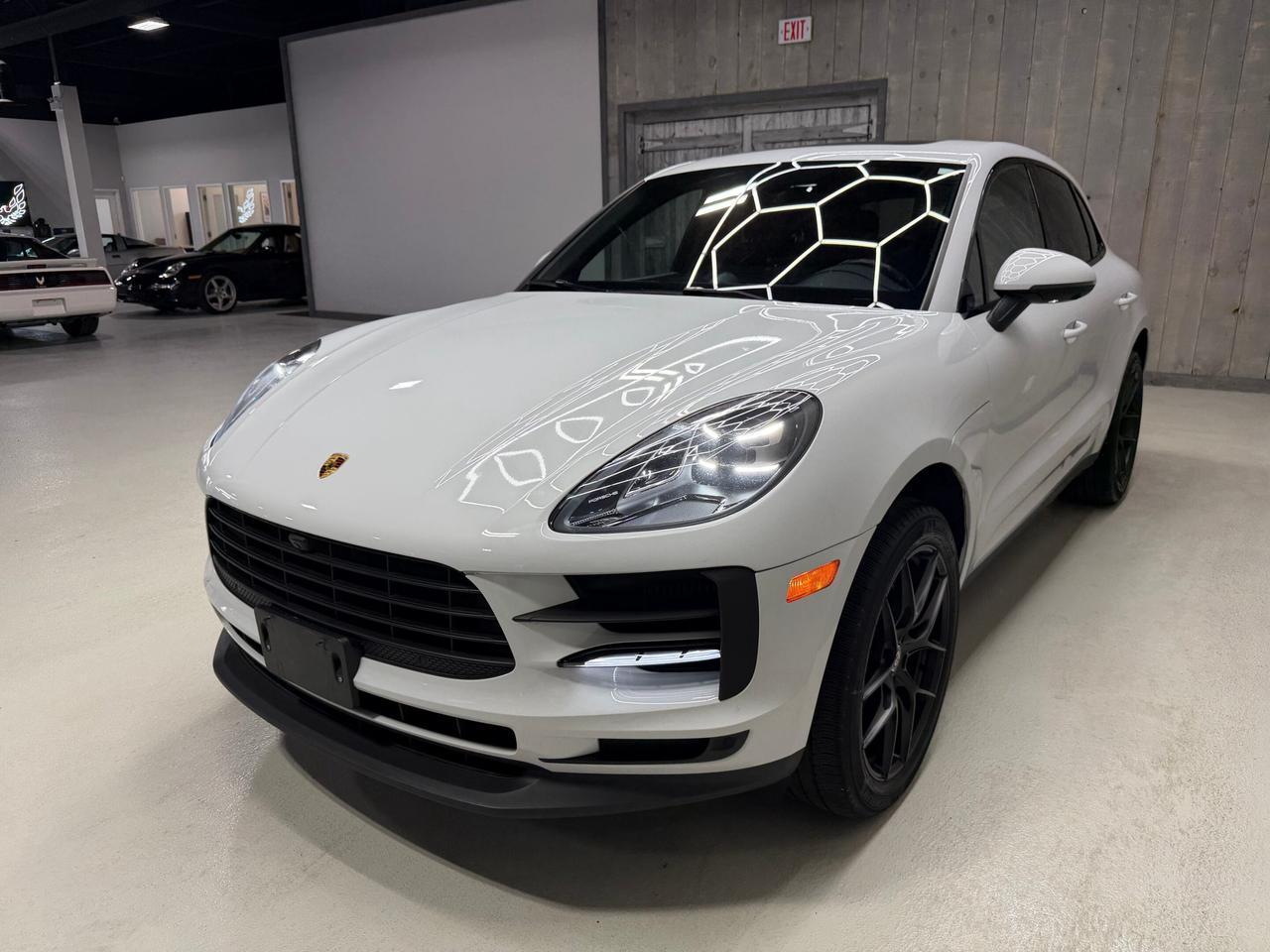 2020 Porsche Macan S AWD  PREMIUM PLUS ACCIDENT FREE Photo2