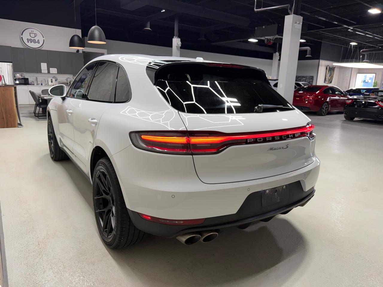 2020 Porsche Macan S AWD  PREMIUM PLUS ACCIDENT FREE Photo