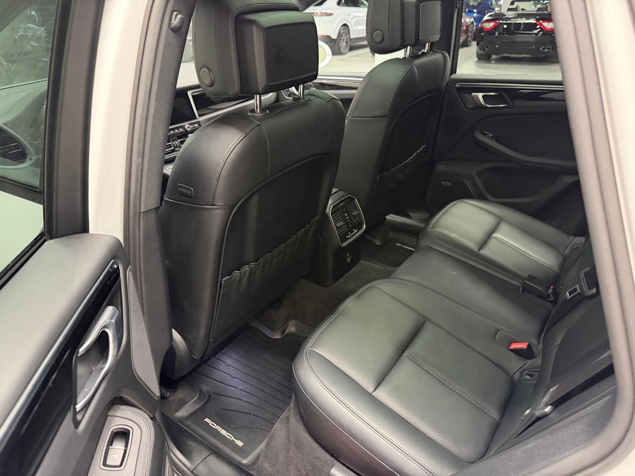 2020 Porsche Macan S AWD  PREMIUM PLUS ACCIDENT FREE Photo