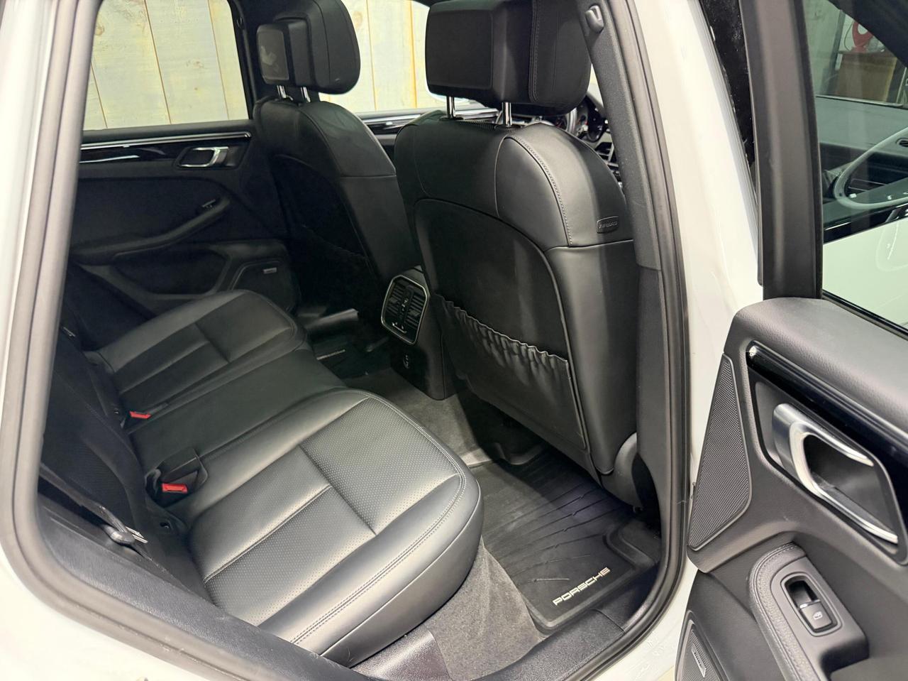 2020 Porsche Macan S AWD  PREMIUM PLUS ACCIDENT FREE Photo