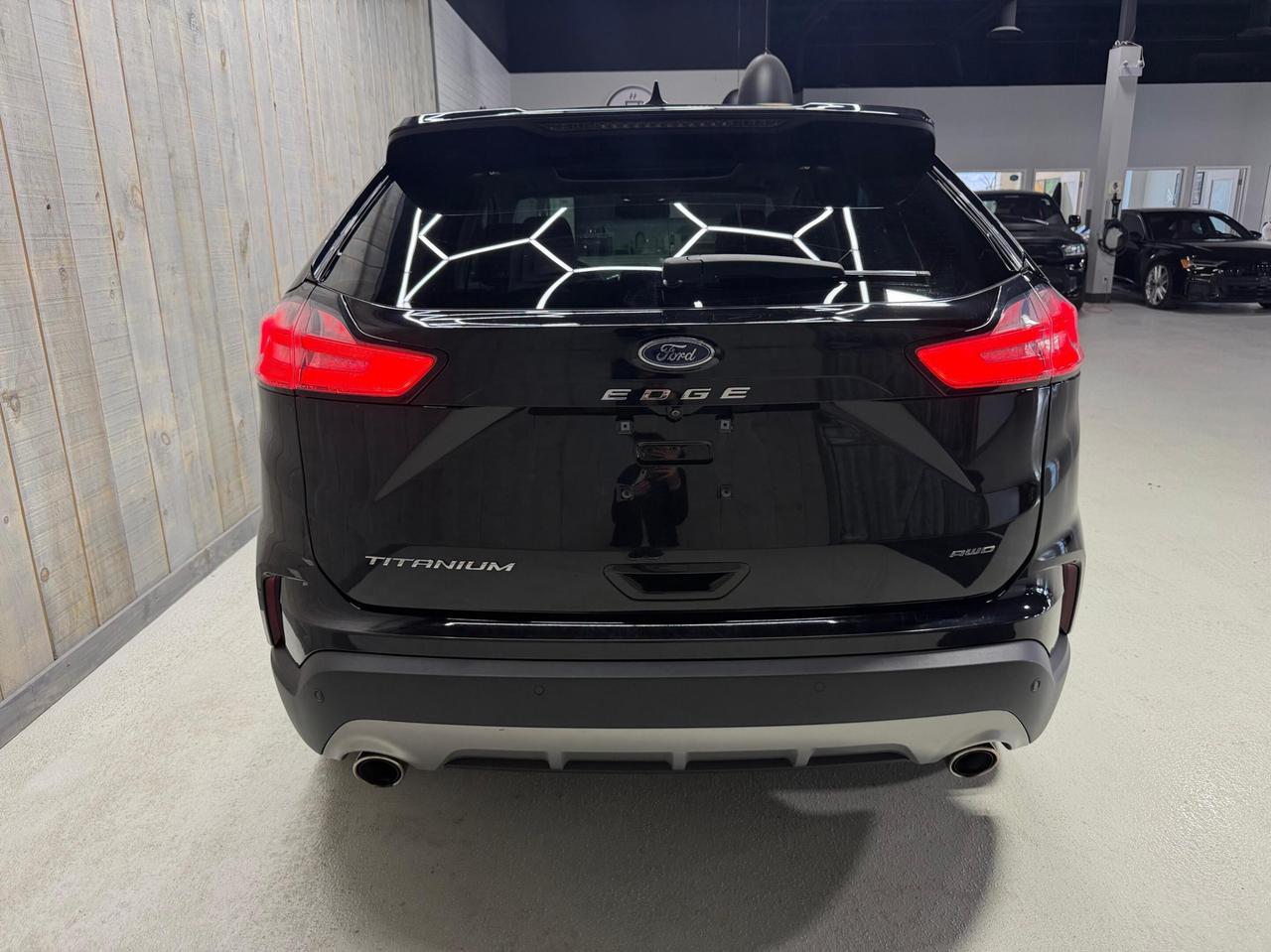 2022 Ford Edge Titanium AWD Ecoboost Photo