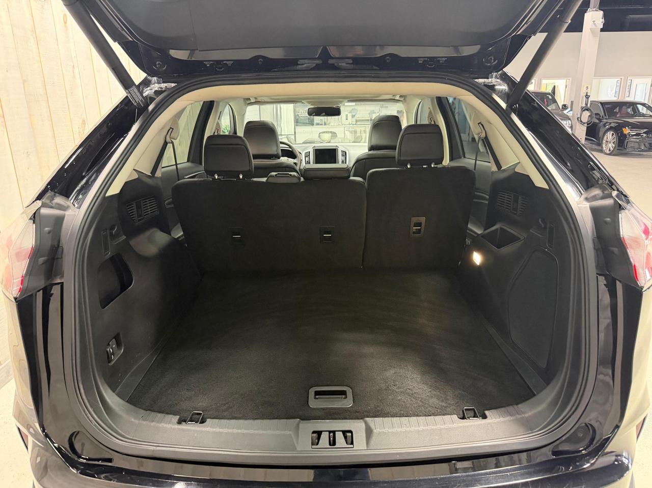 2022 Ford Edge Titanium AWD Ecoboost Photo