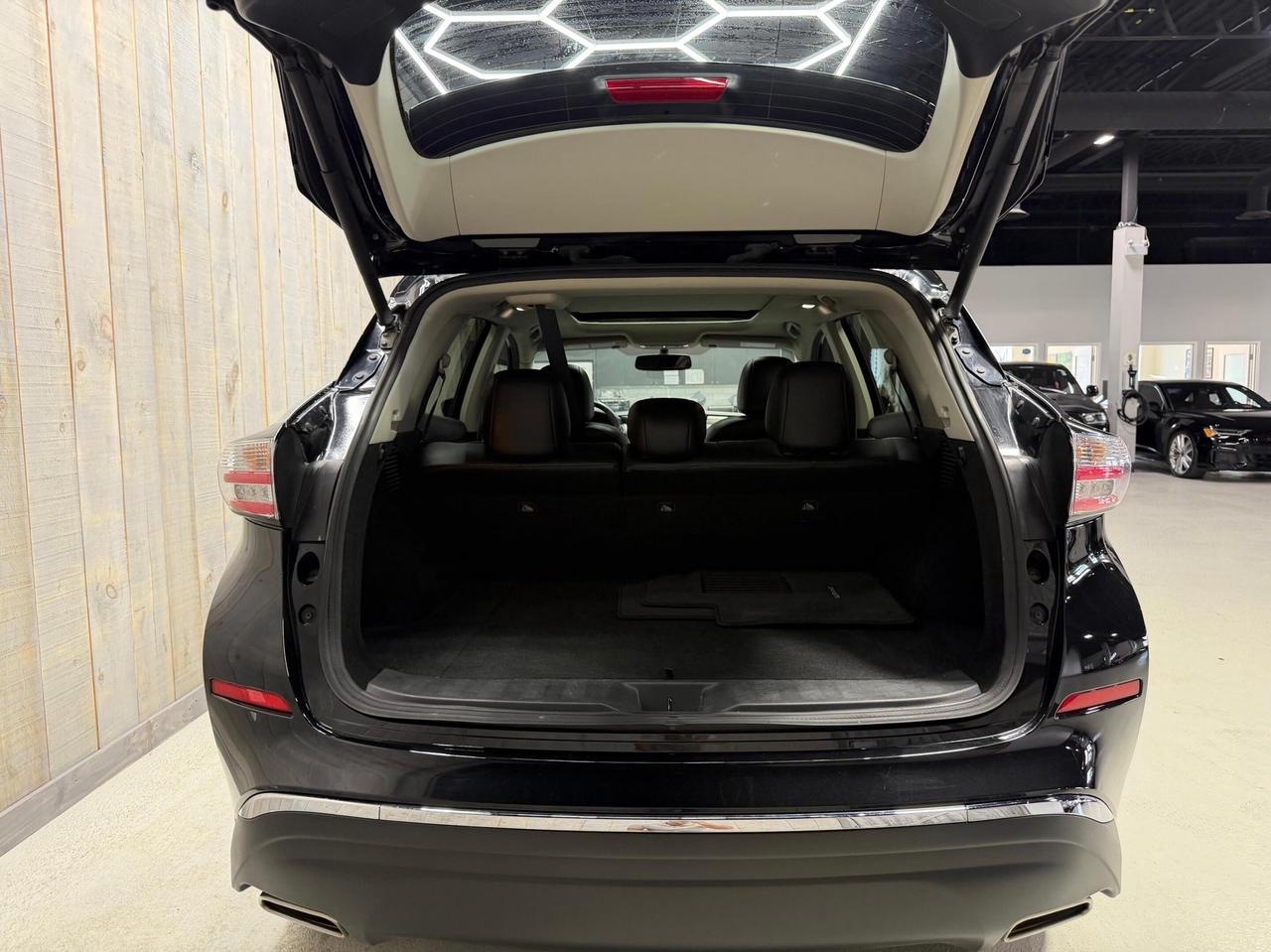 2017 Nissan Murano SL AWD  LOW KM ONE OWNER Photo