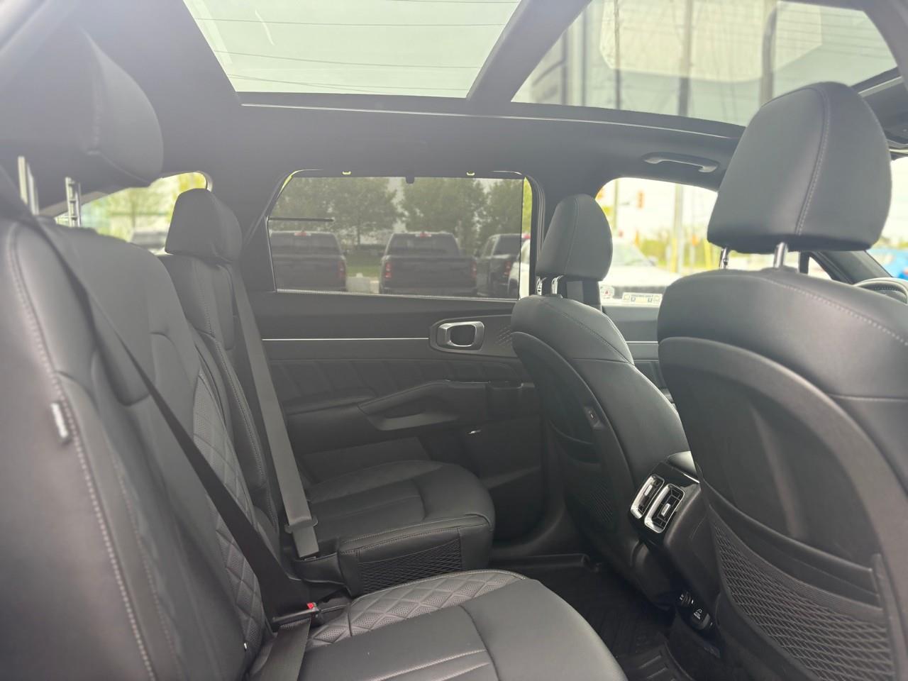2026 Kia Sorento Hybrid SX 4dr All-Wheel Drive Photo