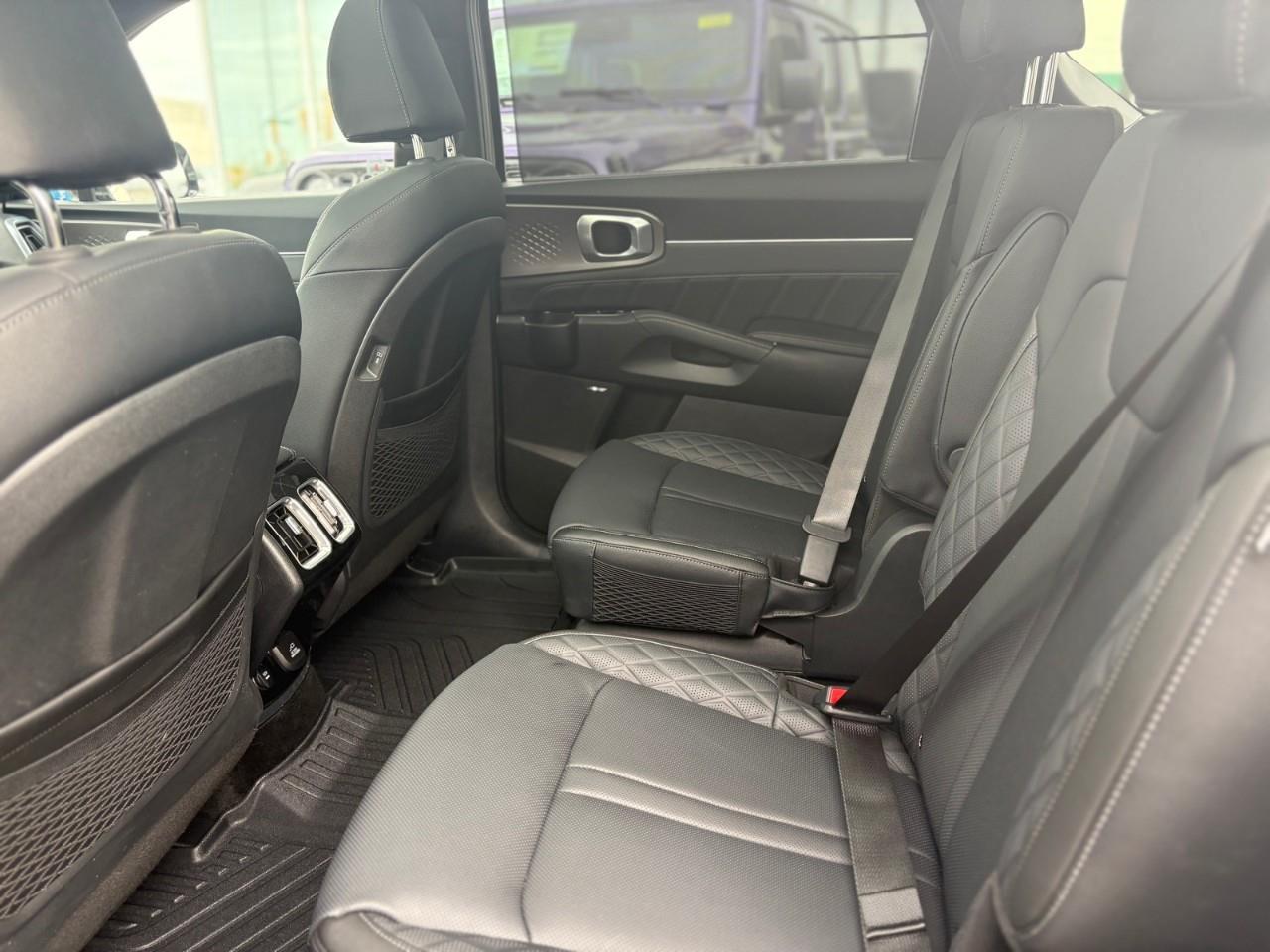 2026 Kia Sorento Hybrid SX 4dr All-Wheel Drive Photo