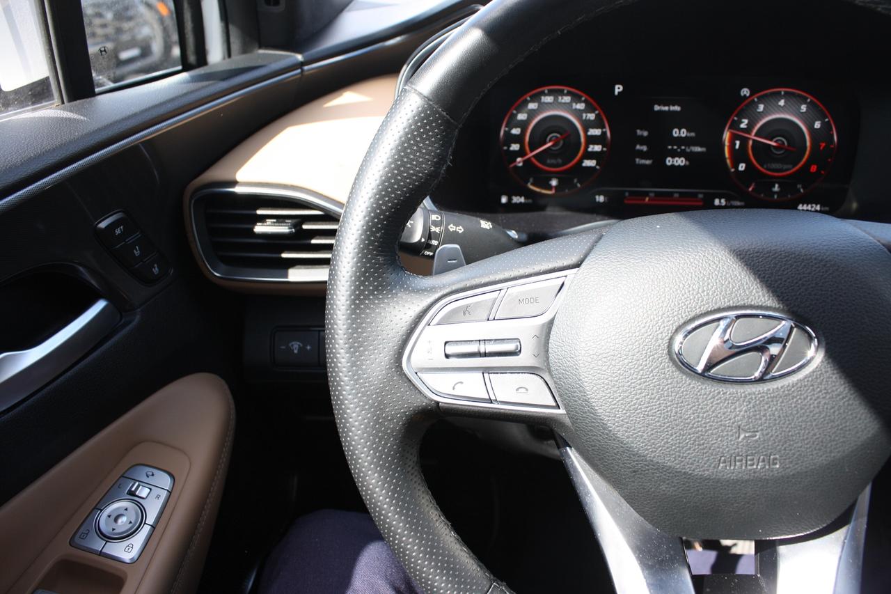 2022 Hyundai Santa Fe ULTIMATE CALLIGRAPHY AWD Photo