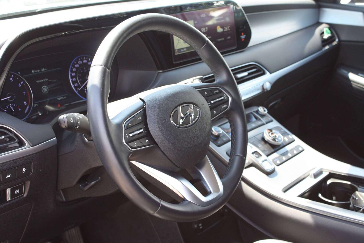2020 Hyundai PALISADE Luxury 7-Passenger AWD Photo