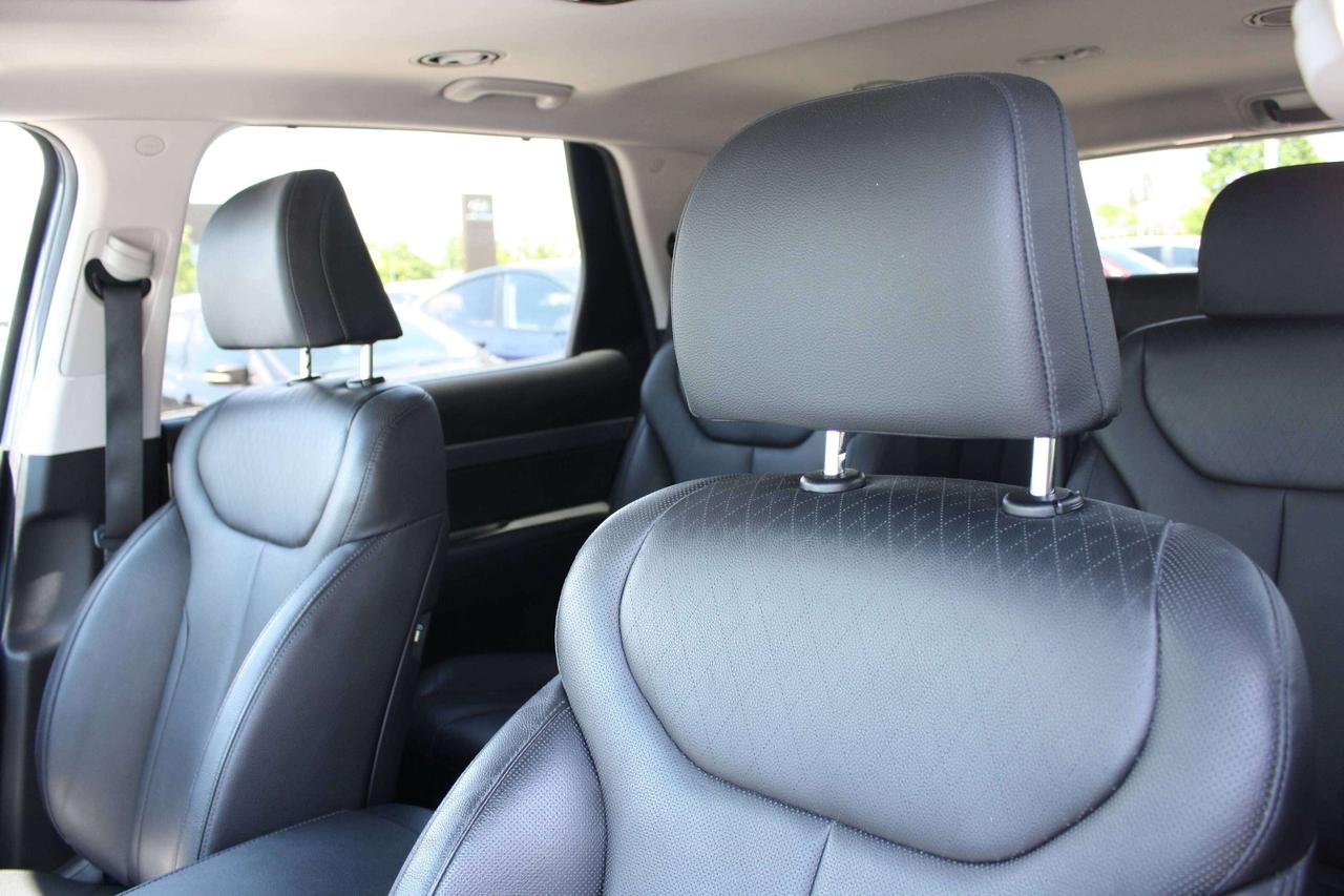 2020 Hyundai PALISADE Luxury 7-Passenger AWD Photo