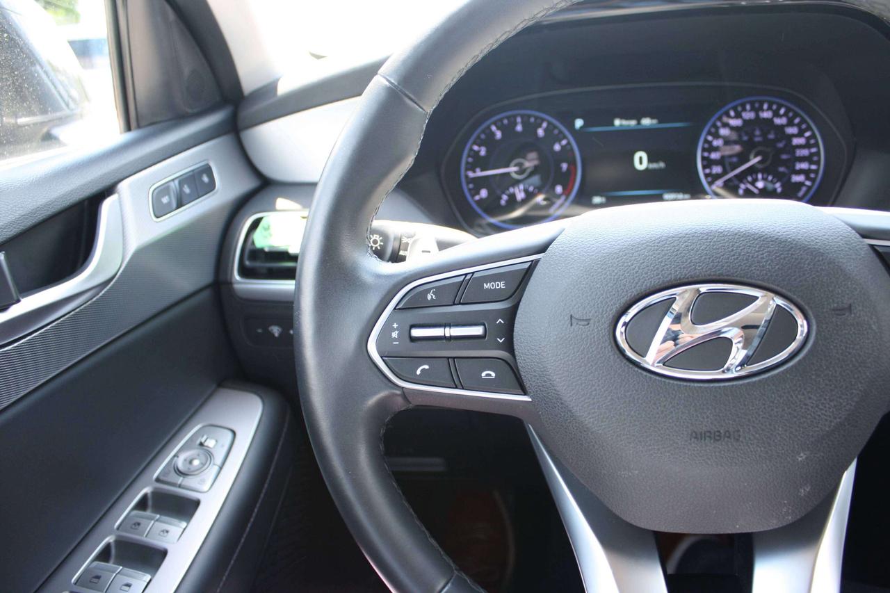 2020 Hyundai PALISADE Luxury 7-Passenger AWD Photo