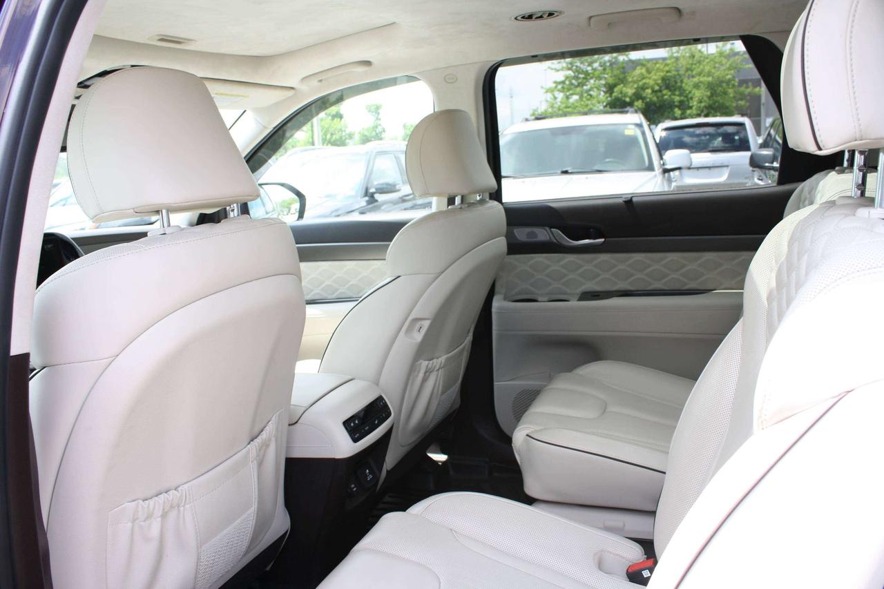 2022 Hyundai PALISADE Ultimate Calligraphy w-Beige 7-Passenger AWD Photo