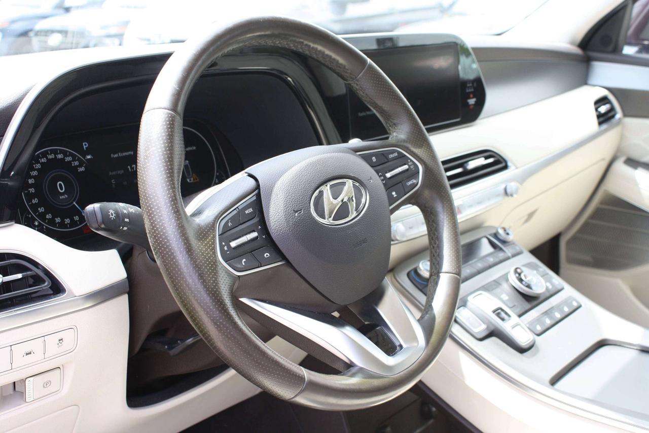 2022 Hyundai PALISADE Ultimate Calligraphy w-Beige 7-Passenger AWD Photo
