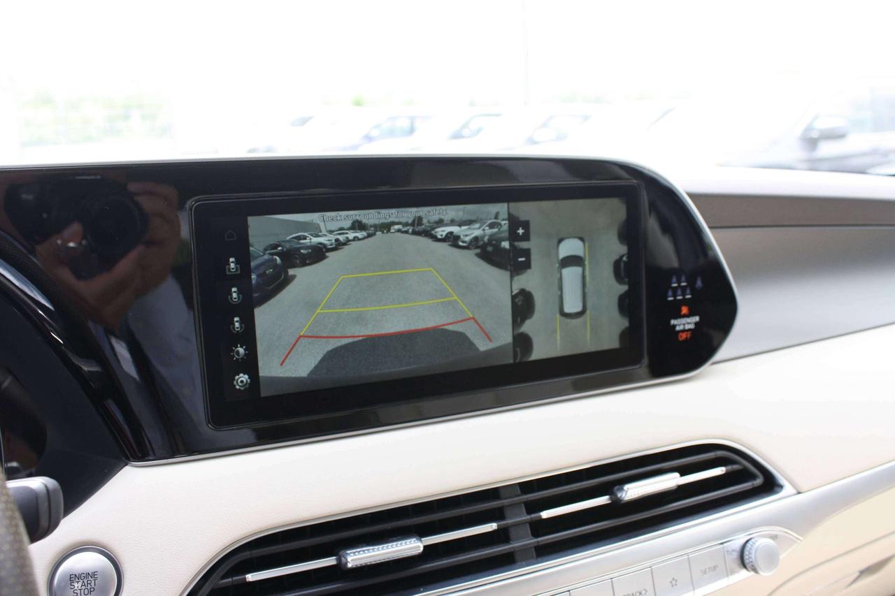 2022 Hyundai PALISADE Ultimate Calligraphy w-Beige 7-Passenger AWD Photo