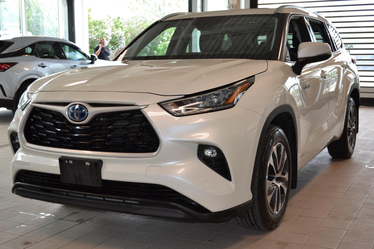 2021 Toyota Highlander Hybrid XLE Photo