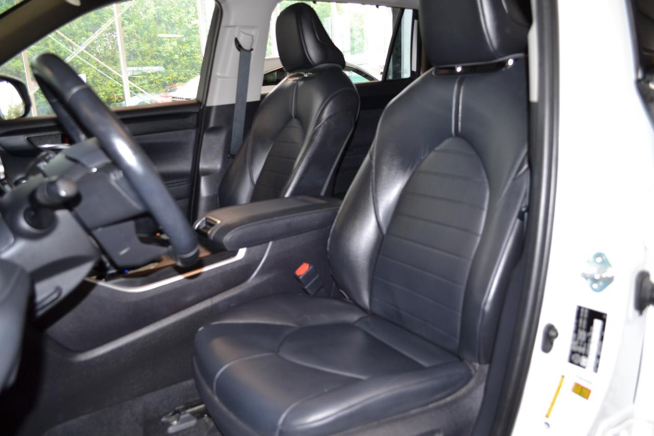2021 Toyota Highlander Hybrid XLE Photo